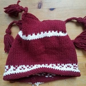 NWT Hand knit hat from Lithuania